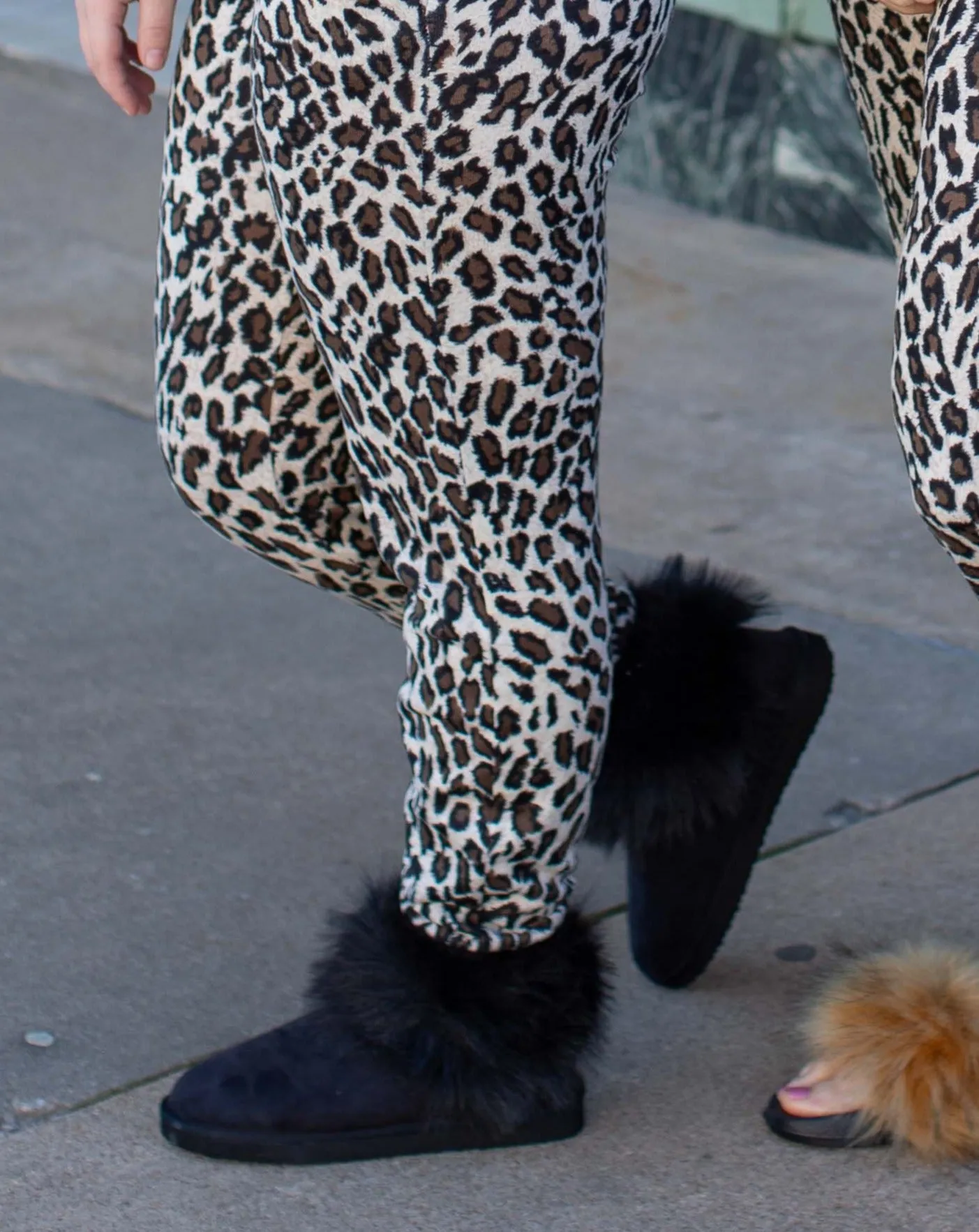 BLACK FROST FUZZY BOOTS BY VERY G