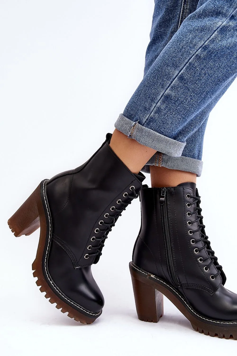 Heel boots
