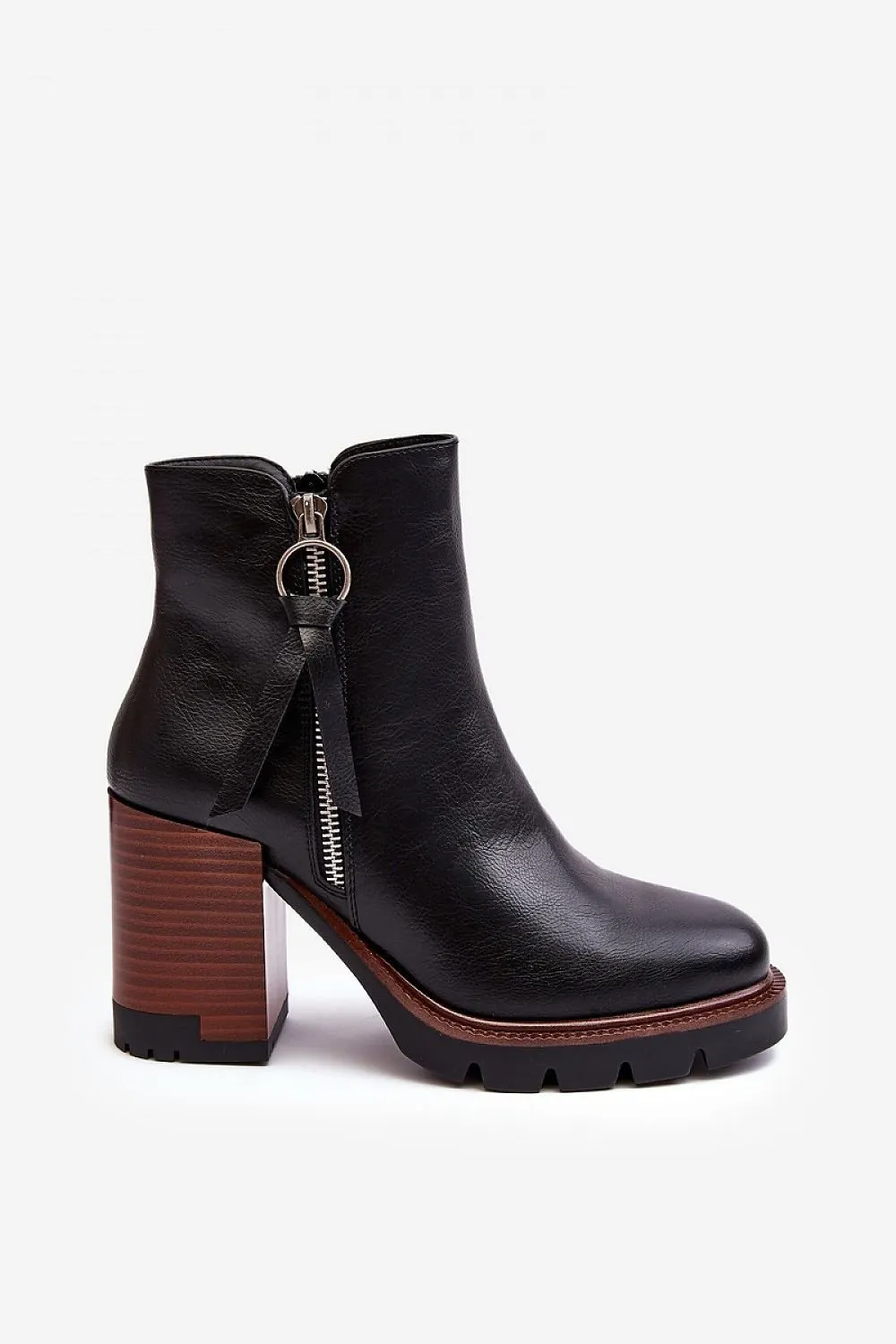 Heel boots