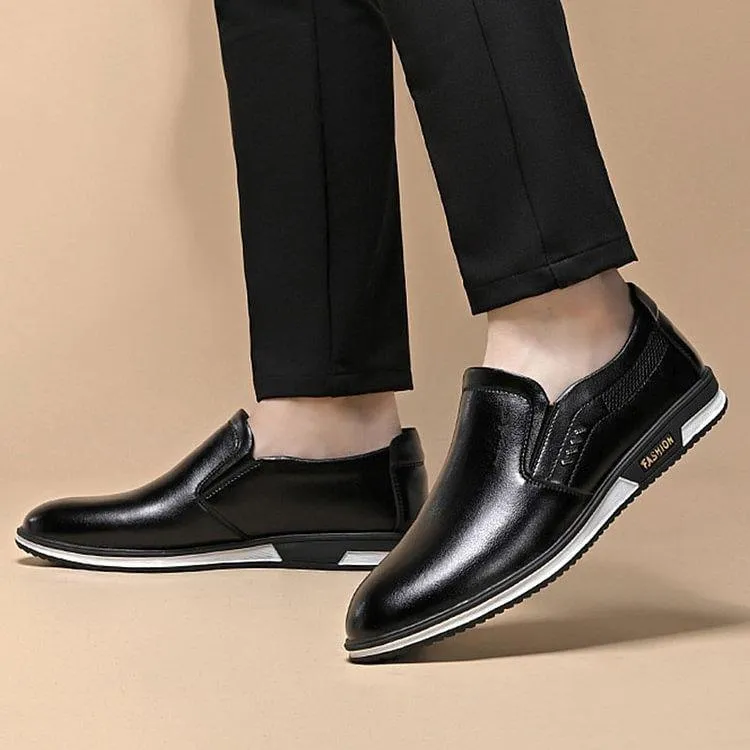 Klassische Eleganz: 'ElegantStride' Premium Leder Loafer für den Herrn