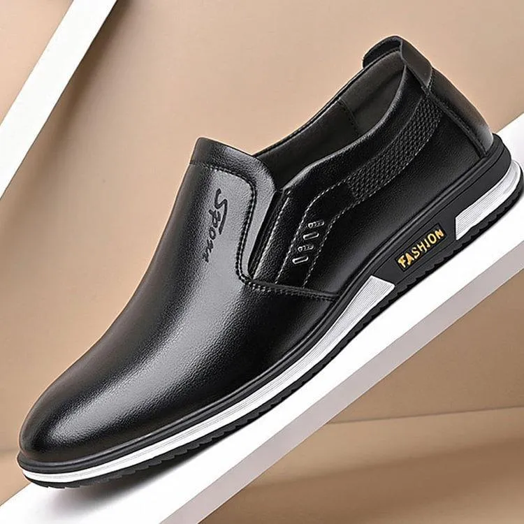 Klassische Eleganz: 'ElegantStride' Premium Leder Loafer für den Herrn