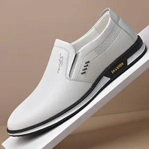 Klassische Eleganz: 'ElegantStride' Premium Leder Loafer für den Herrn