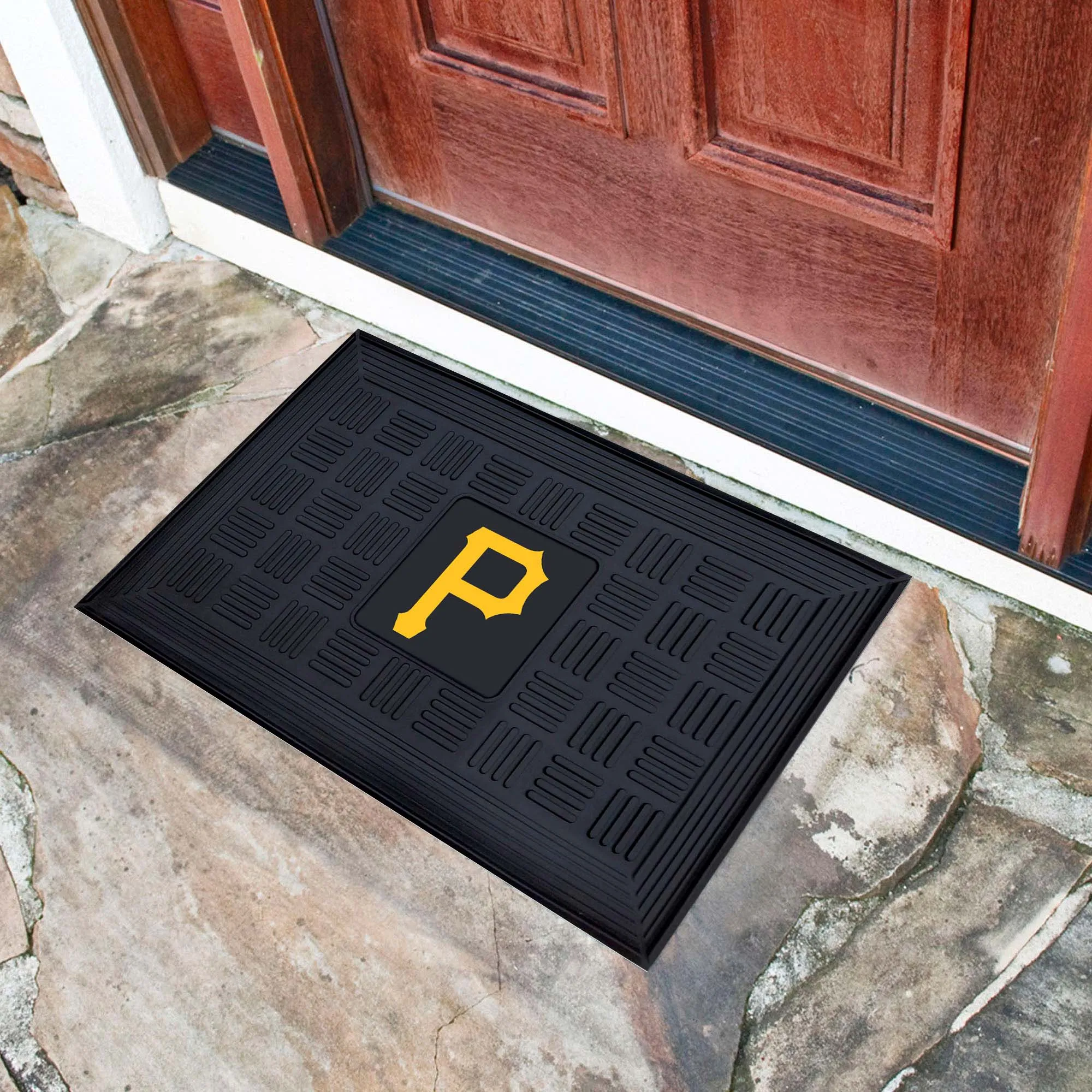 MLB - Pittsburgh Pirates Medallion Door Mat