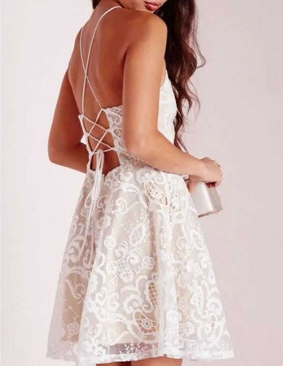 Modern A-line Halter Short White Criss-Cross Fashion Backless Lace Prom Homecoming Dress