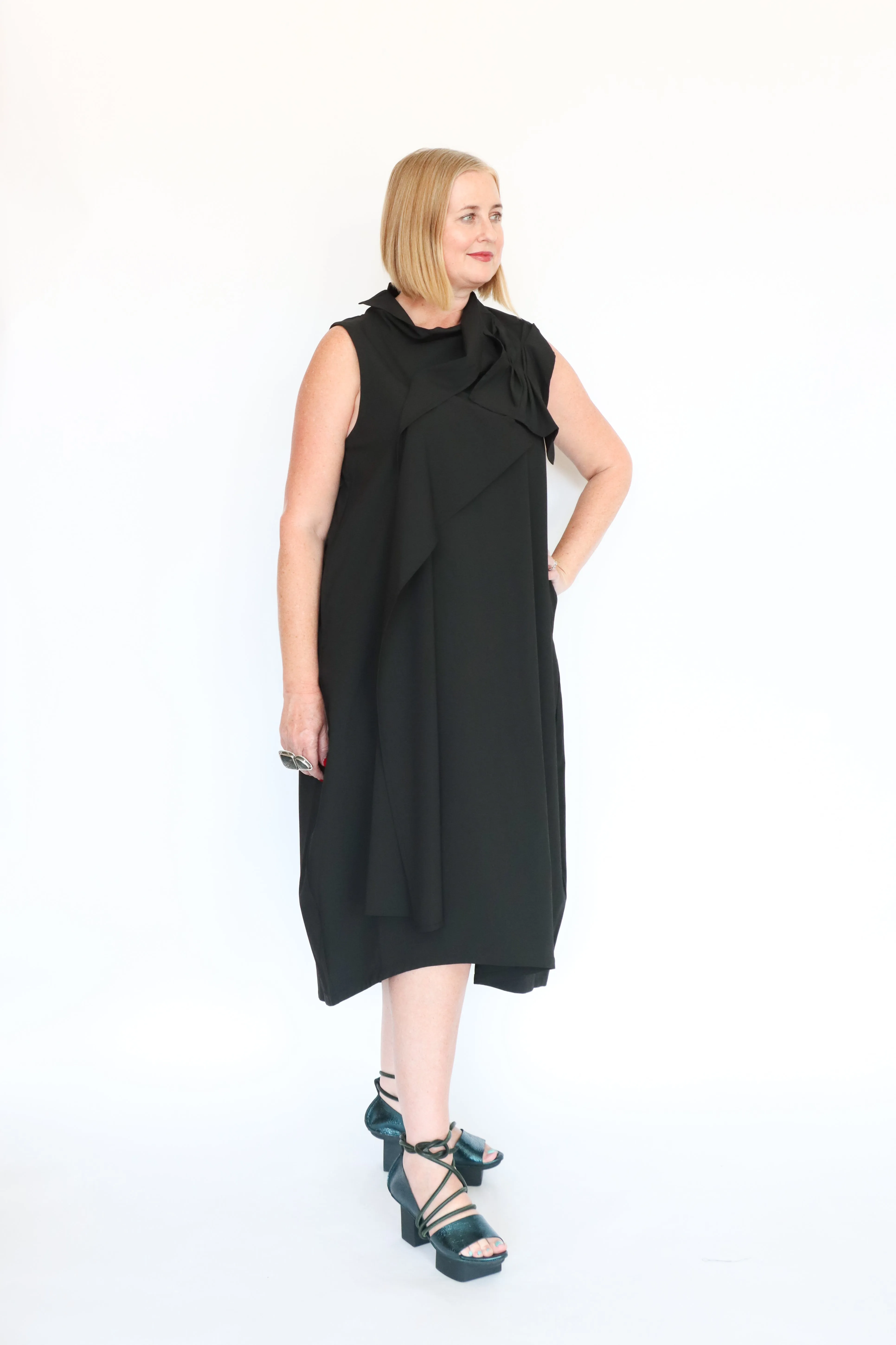 Moyuru 243630 Dress