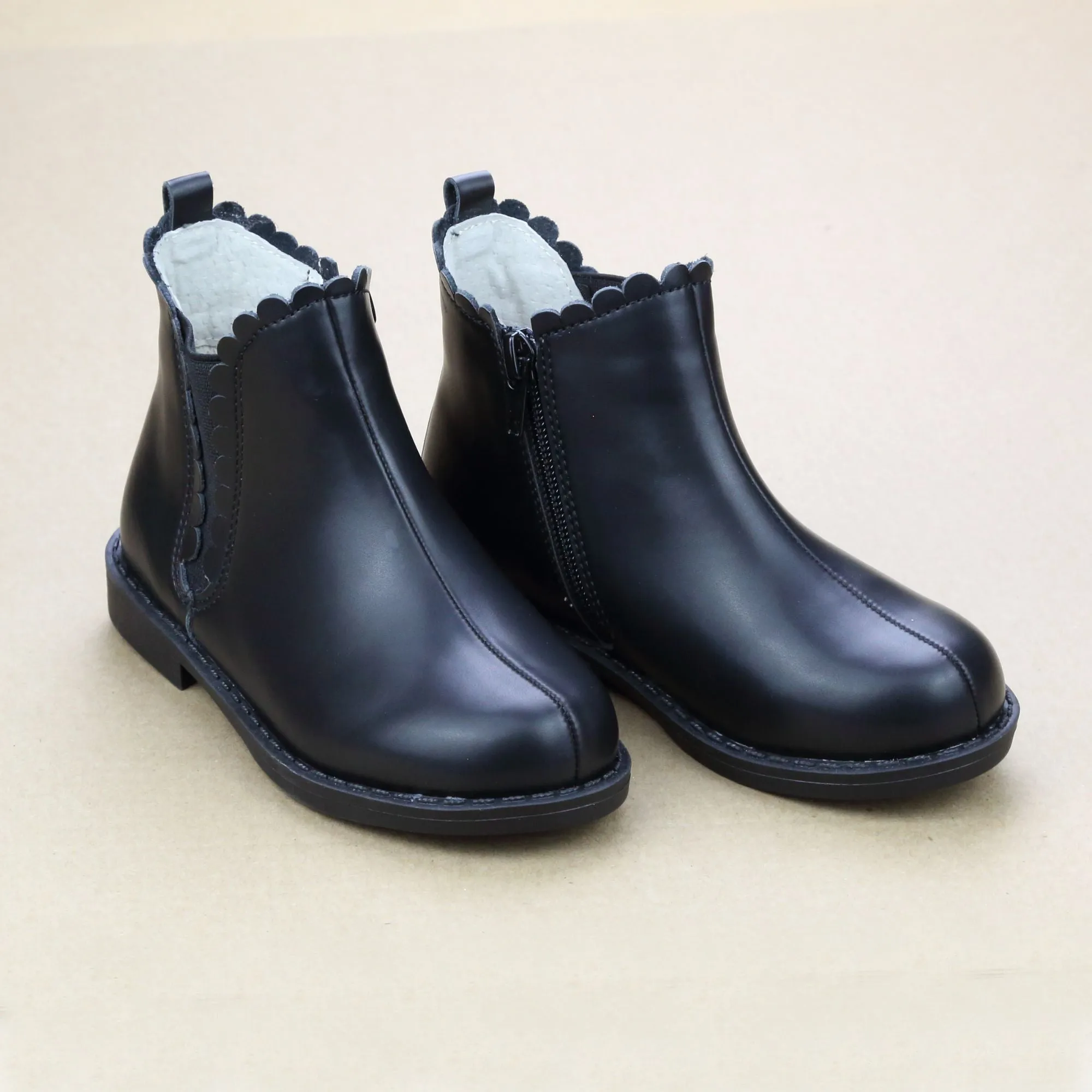 Nicola Girls Classic Scalloped Chelsea Boot