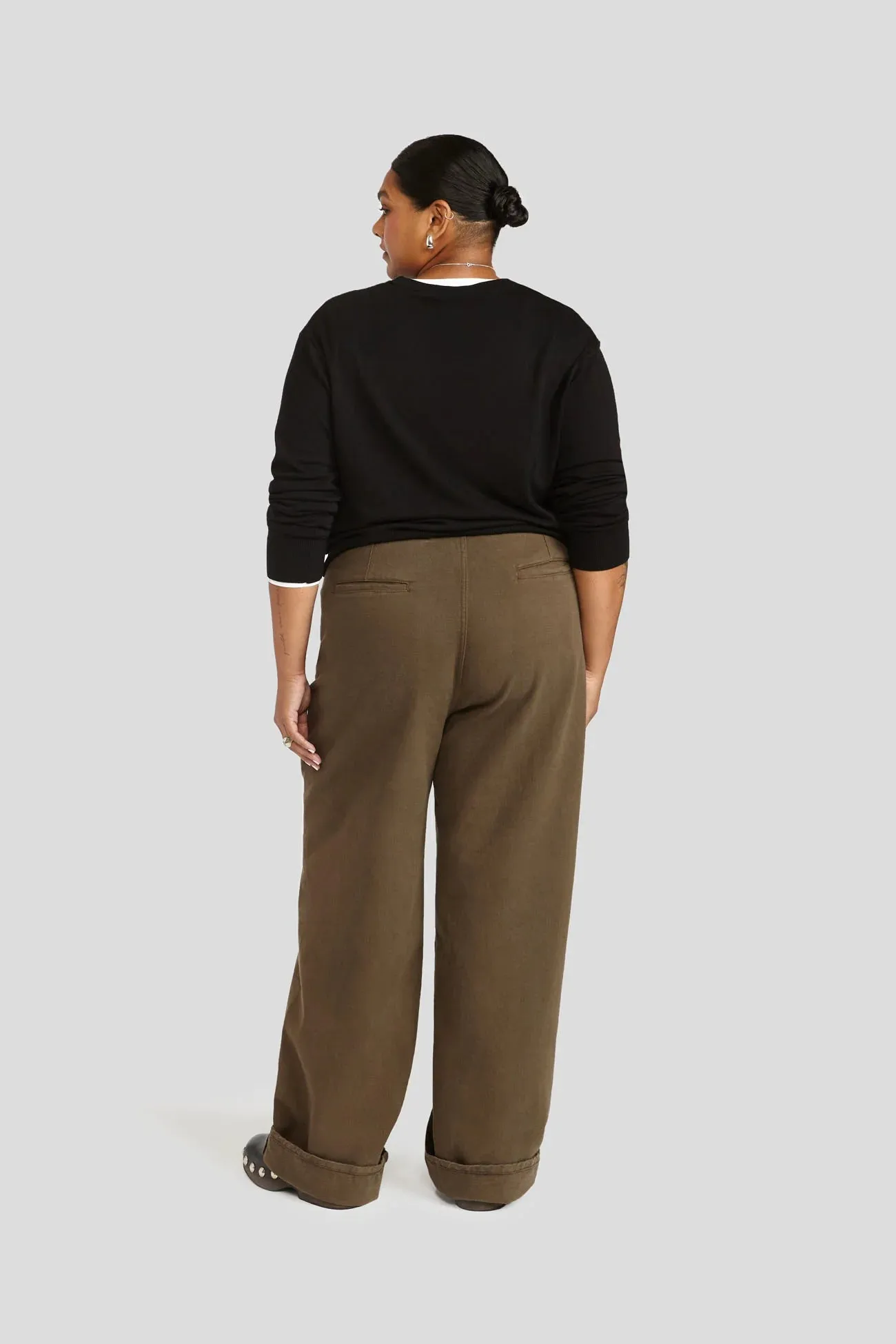 Noel Trouse in Espresso | Decade Studio