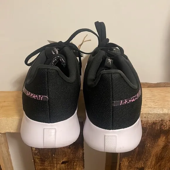 Reebok shoe Woman Fluxlite Cross Trainer black pink lace comfort sneaker Sz 8.5