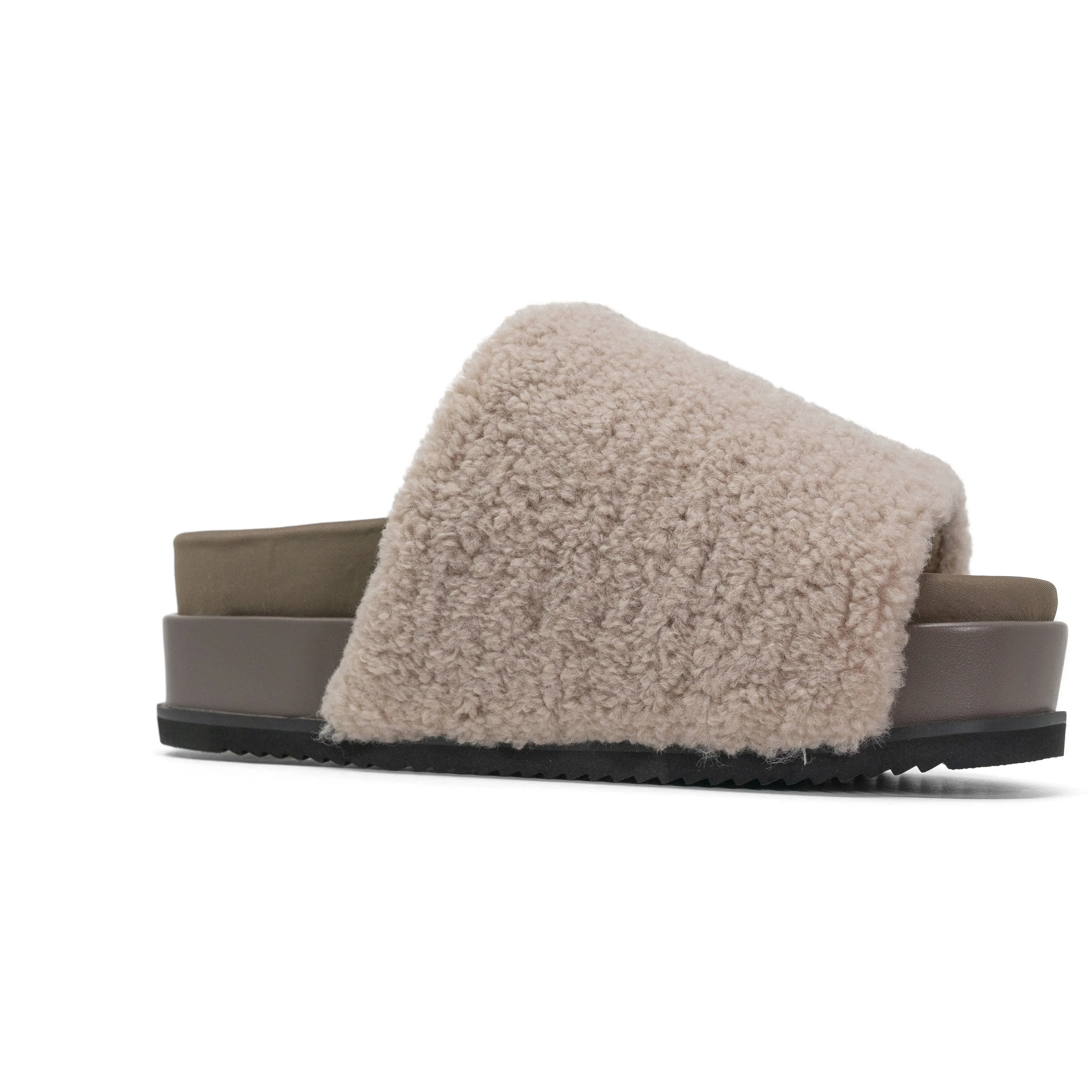 ROAM FUZZY STACK PLATFORM CEMENT FAUX SHEARLING