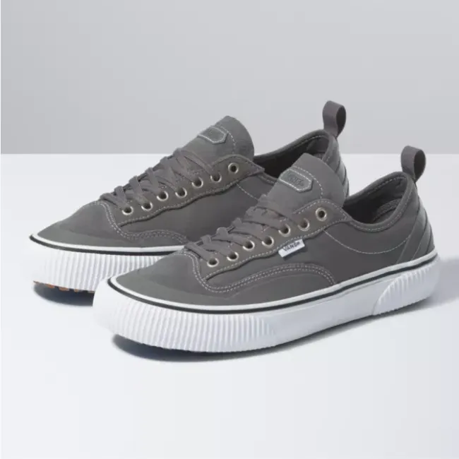 SALE SHOE SIZE 8