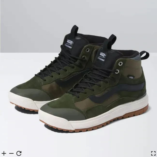 SALE SHOE SIZE 8