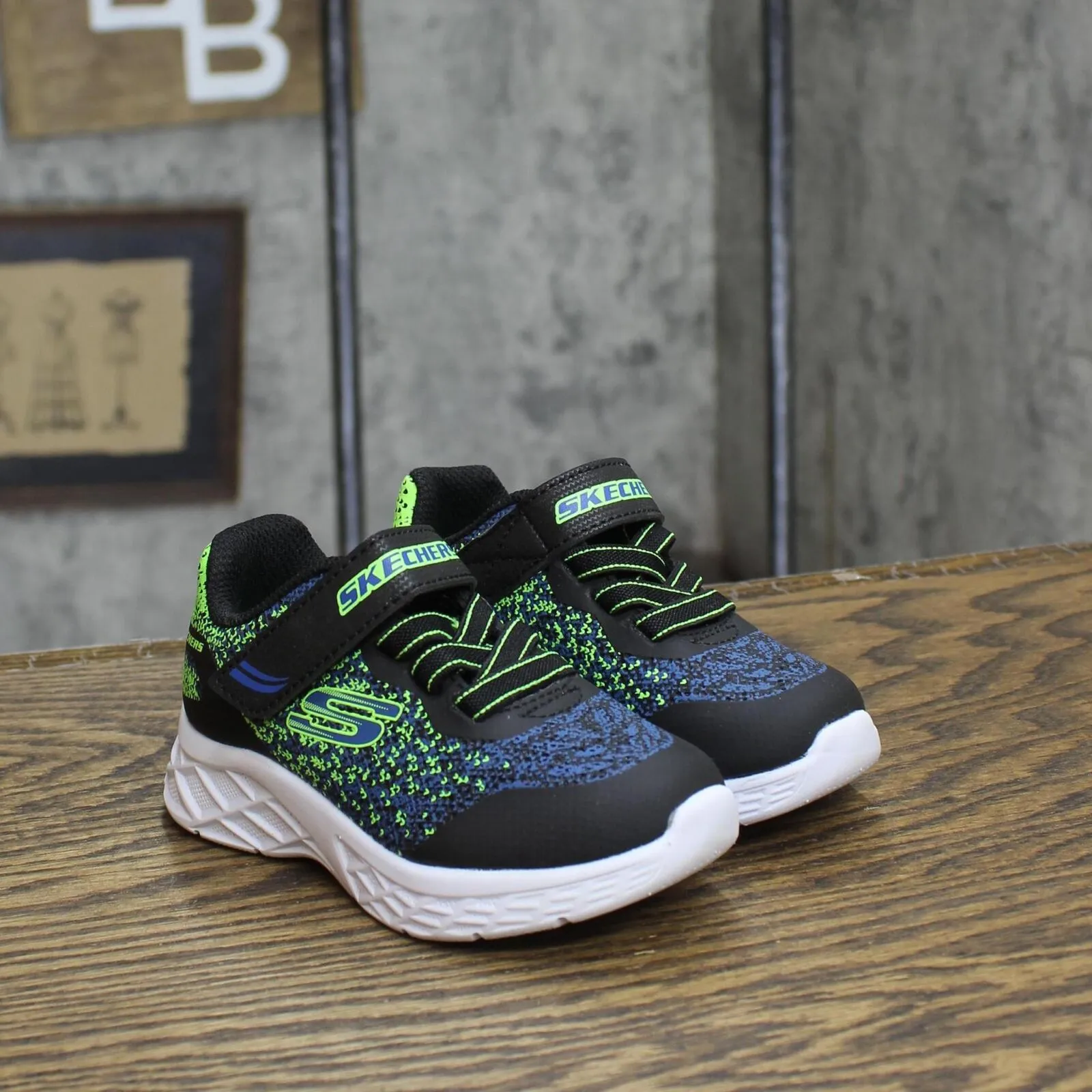 Skechers Kids Boys Microspec 2.0 Sneaker Glide-Step Black / Blue / Lime 6T