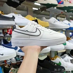 Women's Sneakers