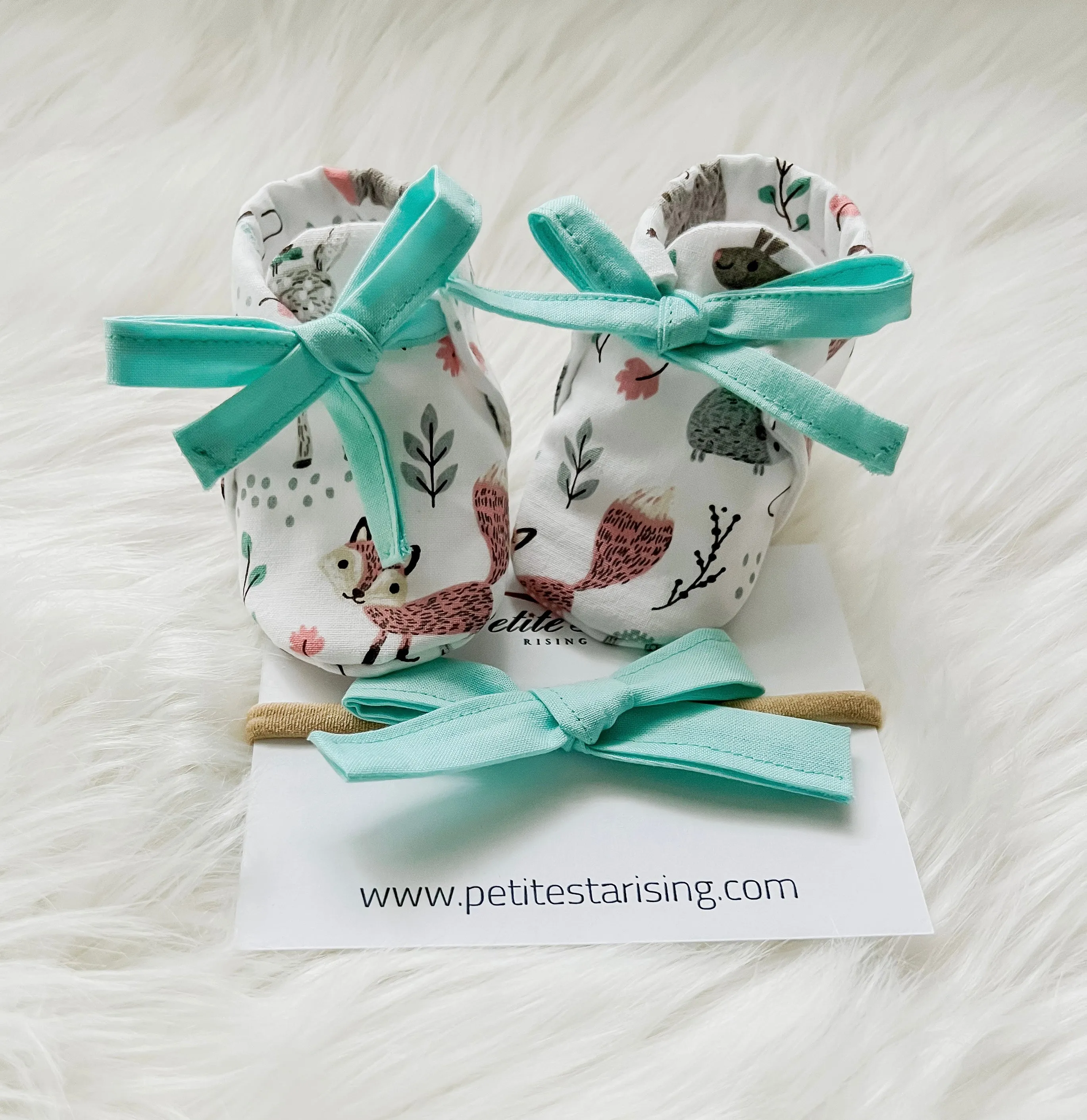 Woodland Creatures Shoe, Bow and Knit Lovey Set